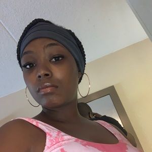 Meet your Posher, Marketta